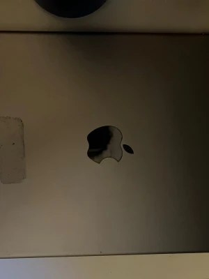 Apple IPad - Säljer en Apple iPad då jag inte använder den längre bra skick inte använd ofta 
