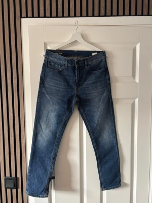 Dondup Jeans - Dondup jeans i fint skick, storlek 28