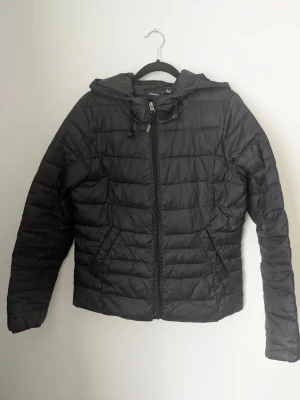 Jacka från Vero Moda stl M - Superfint skick stl M
