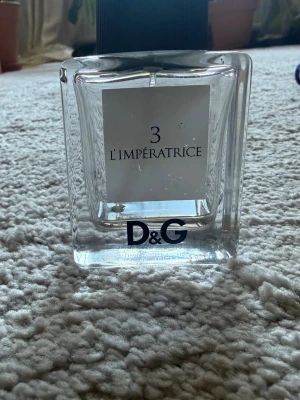D&G 3 L'Impératrice parfym flaska - Säljer parfymflaskan som är 50 ml och det är några spray kvar