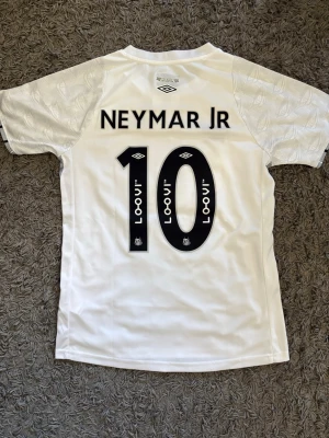  Santos FC Neymar tröja  - Storlek S (passar även M) - Använt 1 gång (som ny)