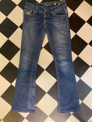 Ascoola miss me jeans! - Köpta på benimdemin för ca 2 år sedan. Kan förhandla om priset och kom gärna med frågor