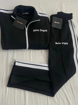 Palm Angels Svart - (1.1) storlek S (helt nytt)
