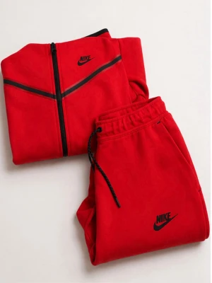 Röd nike tech fleece - Röd nike Tech, Storlek M 