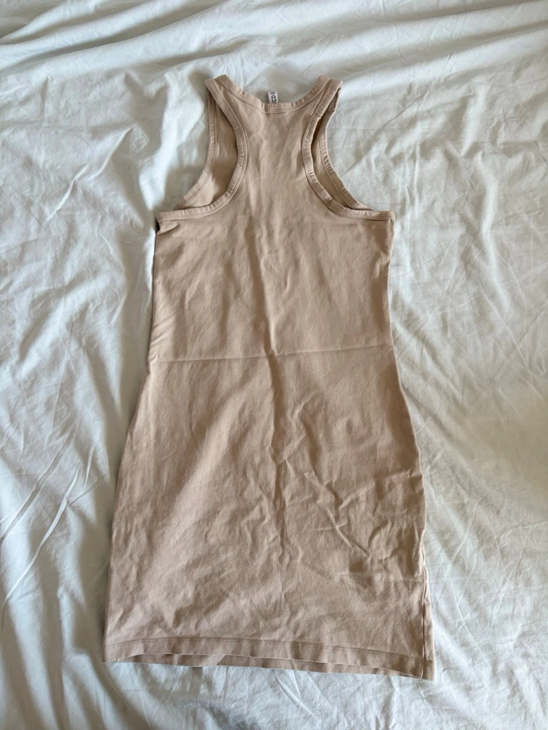 Beige klänning  - 1