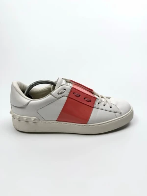 Valentino Open sneakers - Valentino Garavani Open sneakers | Storlek 39 |Skick 9/10 | Nypris ca 7700kr | 100% autentiska |