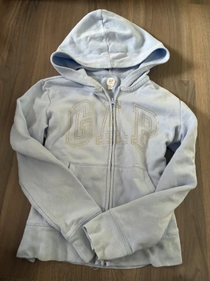 Gap hoodie