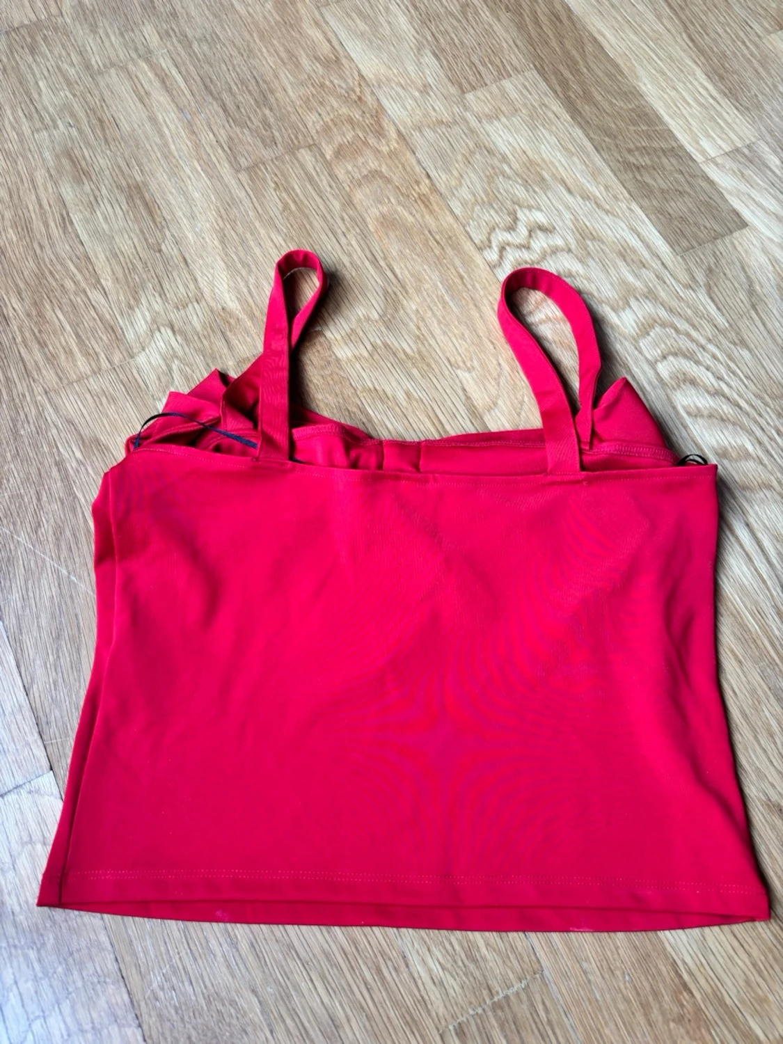 Croptop med rosett - 1