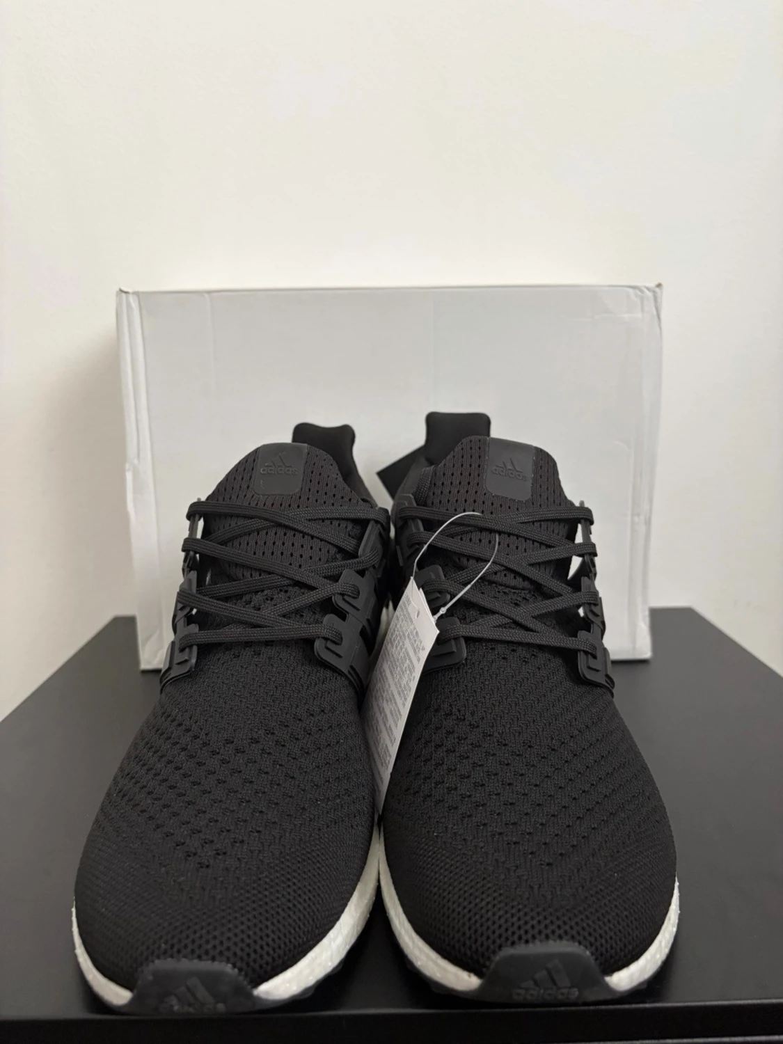Svarta Adidas Ultraboost sneakers - 2