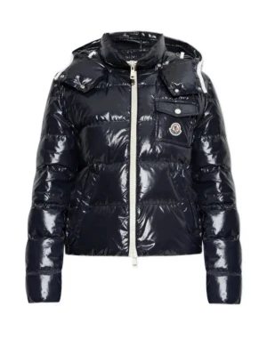 Svart glansig dunjacka från Moncler - Finns i storlek S, M och L, 