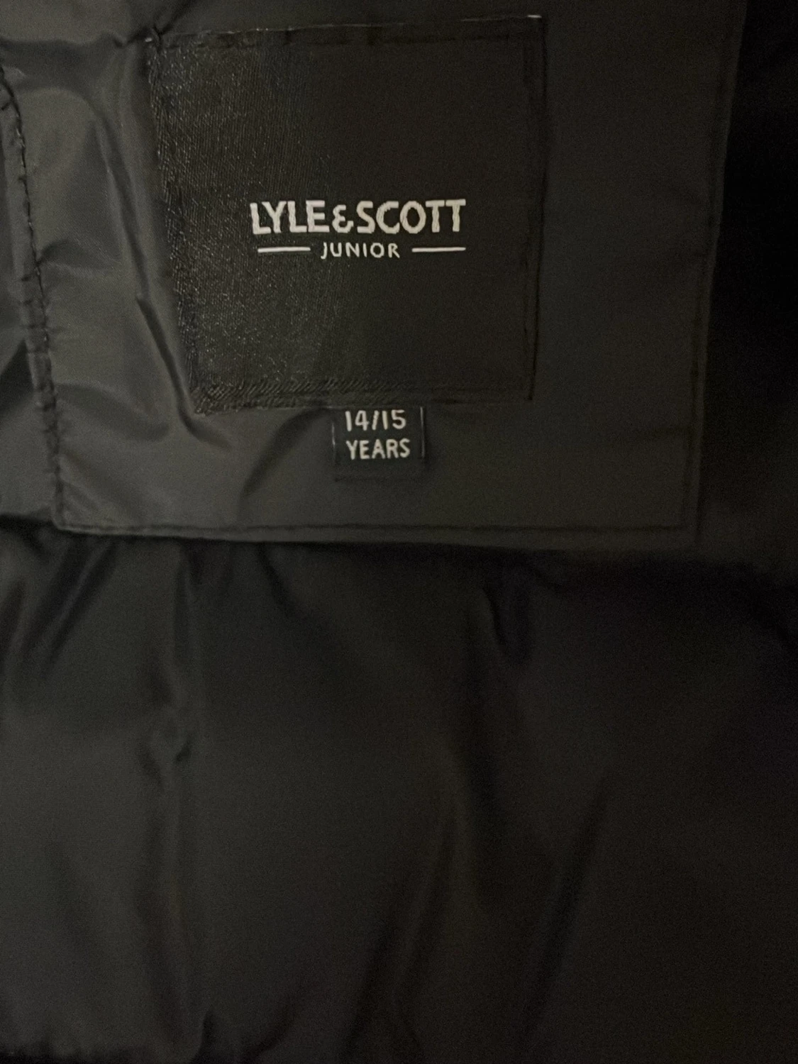 Svart lyle and scott pufferjacka med huva - 2