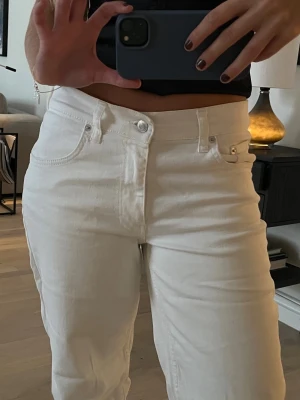 Vita jeans - Jättesnygga vita jeans! 