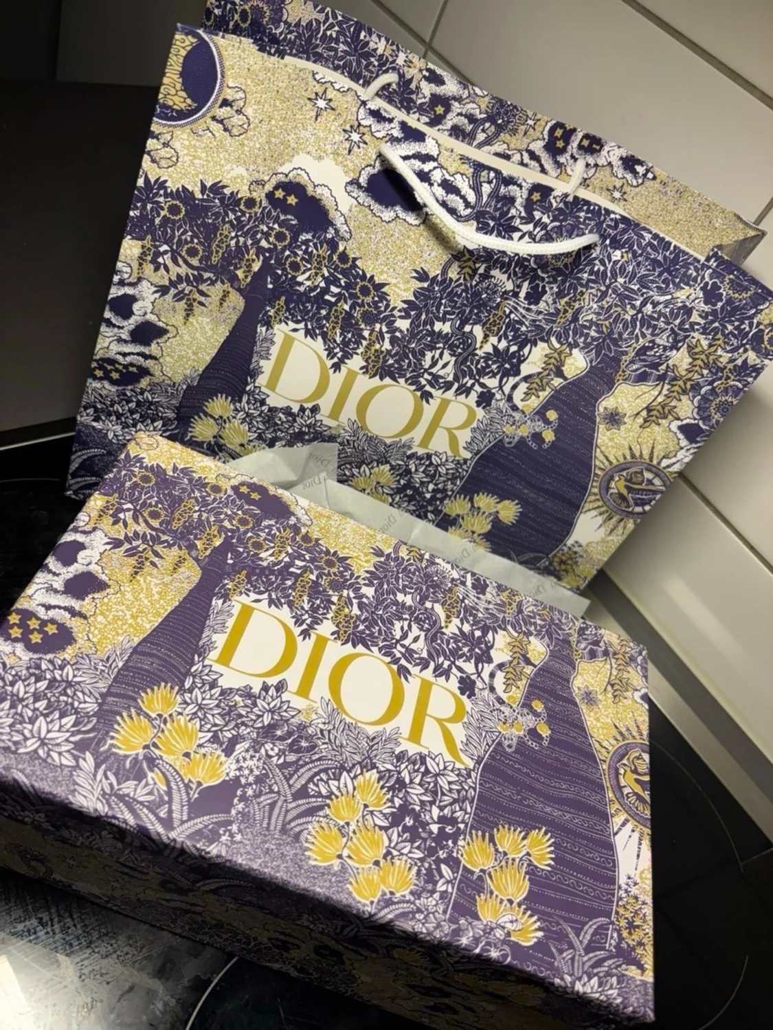 Dior sneakers med svartvitt mönster - 4