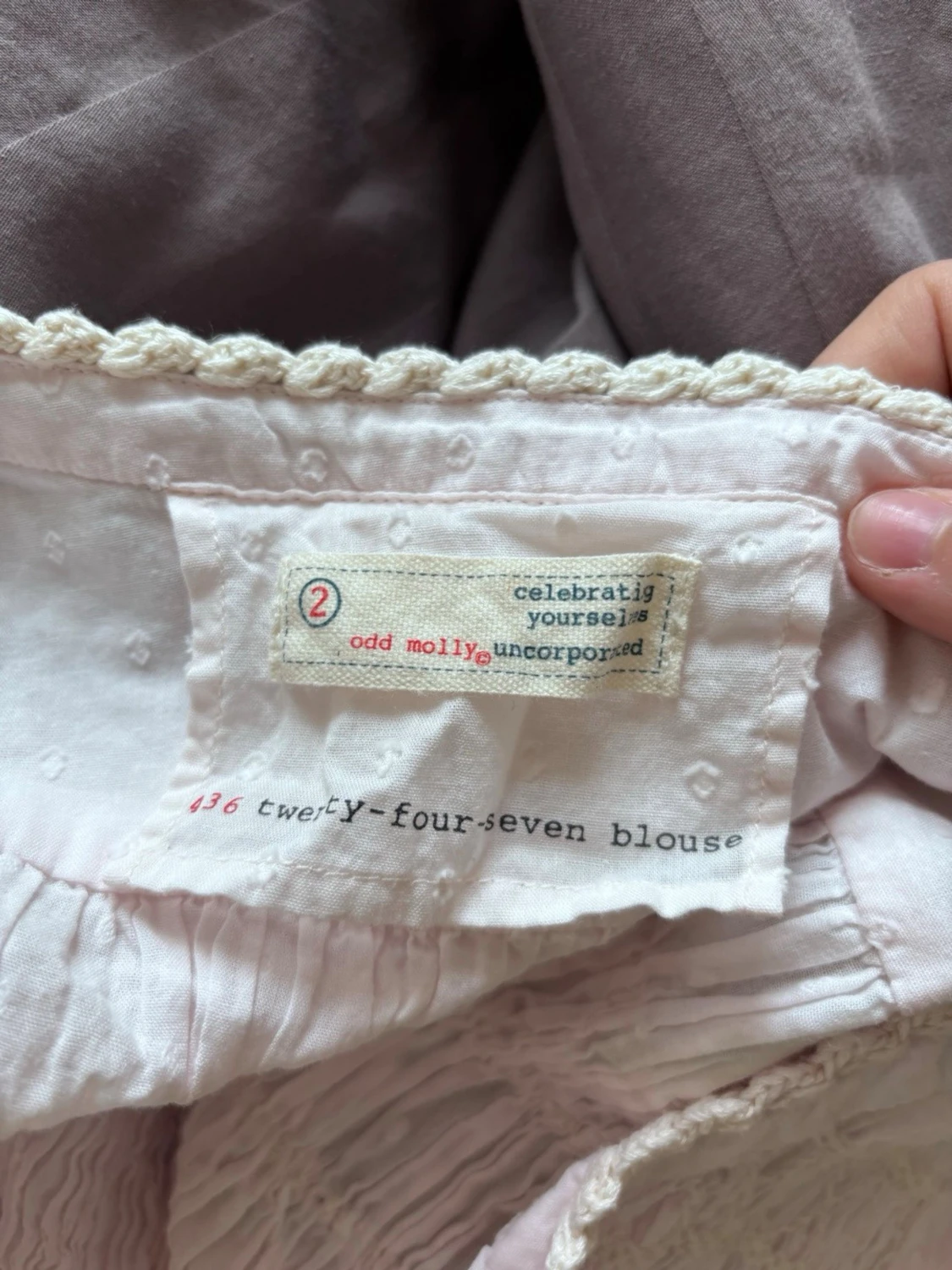 Vit Odd Molly blus med rosett - 1