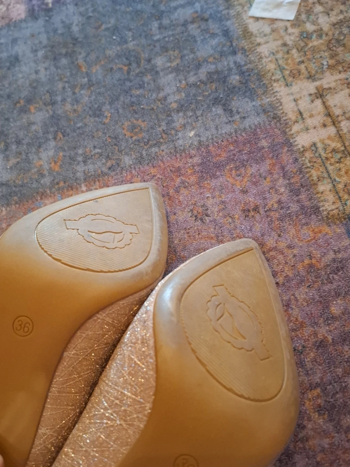 Beige glittriga pumps från Catwalk - 3