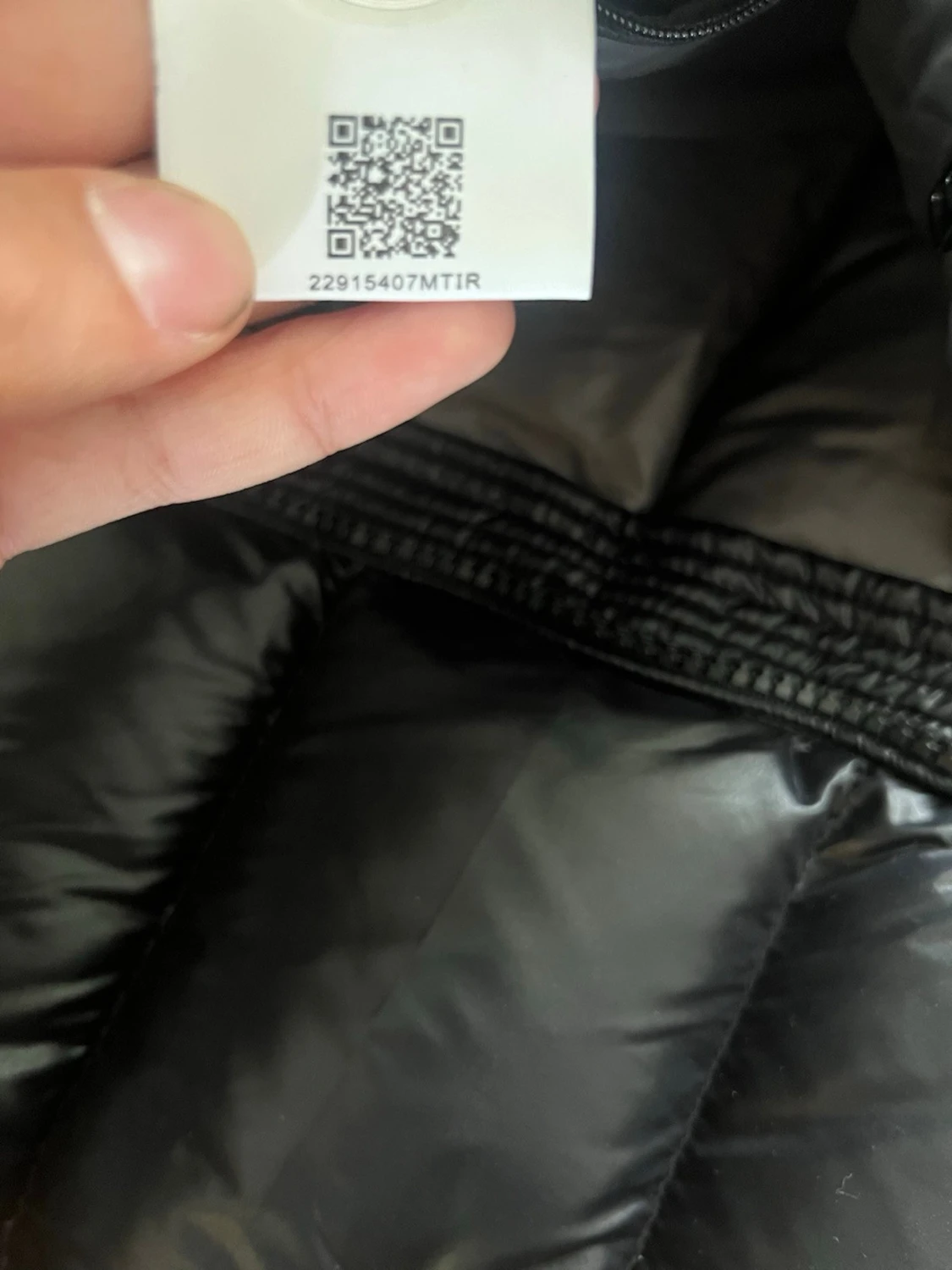 Svart dunjacka från Moncler - 5