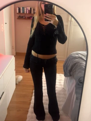 Svart topp  - Svart topp från hm i storlek s, skriv för mer frågor❣️