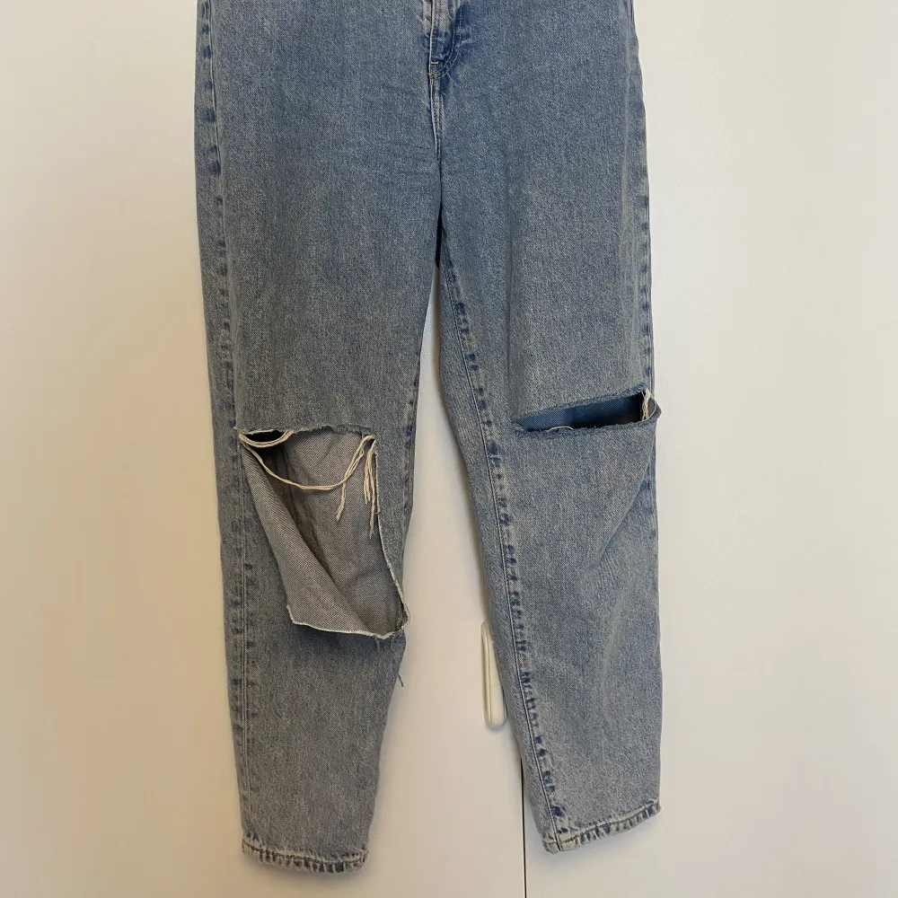 Jeans från Hm i storlek 40🌸. Jeans & Byxor.