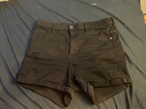 Shorts  - Jeans shorts. 