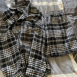 Aveny - Jacka/shorta kjol rutigt stl m aveny 