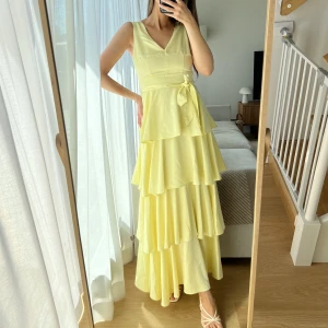 Gul klänning  - Ny
