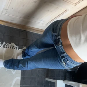 Ltb bootcut jeans - Säljer slutsålda valerie jeansen från ltb aldrig använda, säljer pågrund av att jag vill köpa en ljusare färg (skriv för fler bilder)