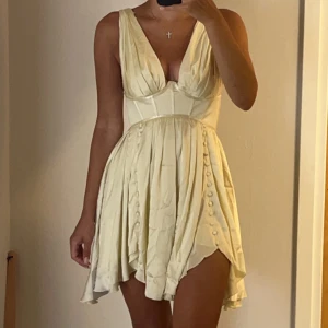 ASOS klänning  - Prislappen kvar. Nypris 709kr