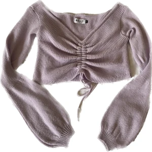 Stickad tröja  - Supersnygg stickad tröja!