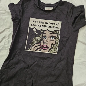 T shirt  - T shirt bra skick  Sparsamt använt 