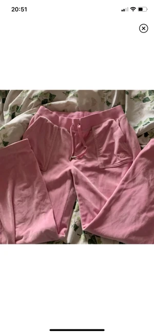 Jucie counter  - Säjer dom nu för 200-300kr hoppas nån vill köpa dom strl m, kolla det andra inlägget från den för mer info dom är i bra skick