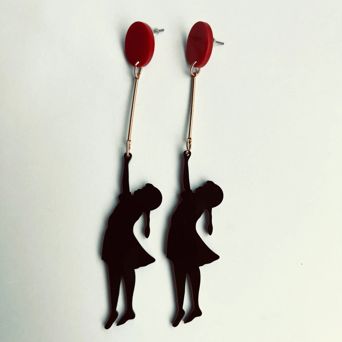 Bansky örhängen ❤️