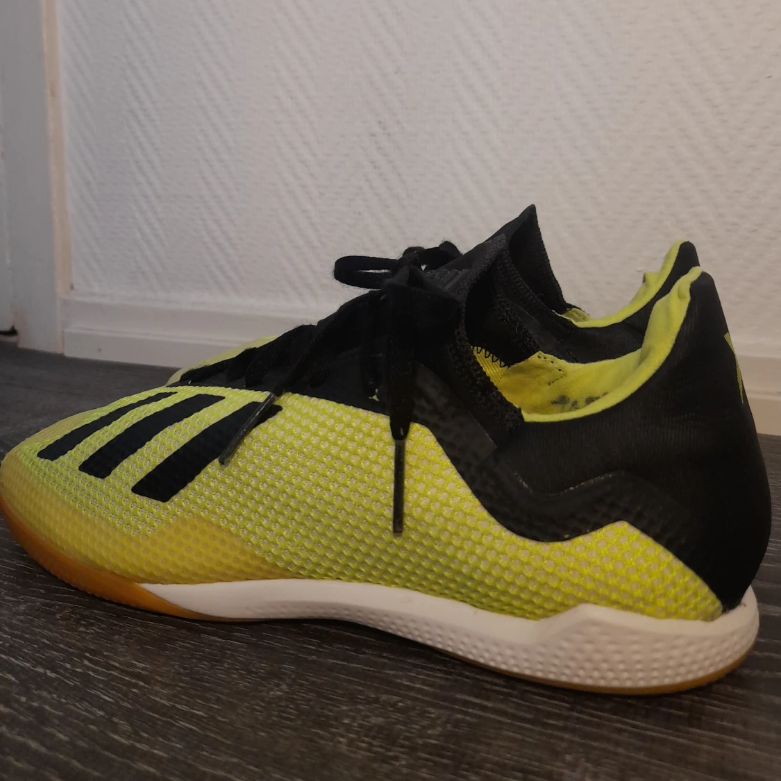 Adidas inomhusfotbollskor - 90