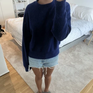 Stickad tröja - Blå stickad tröja från zara