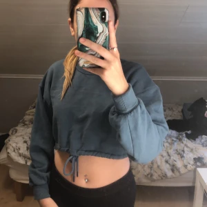 Tröja  - Tröja från zara som är väldigt skön! 