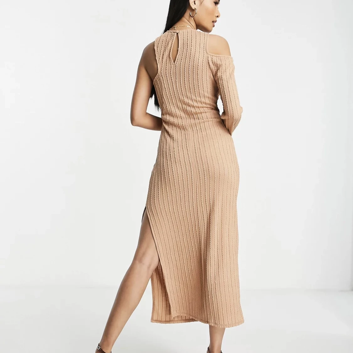 Ny lång klänning  - 90