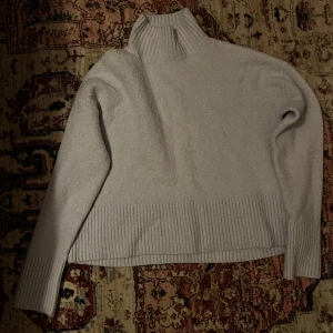 Tröja - Mer blå irl. 