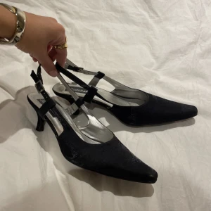 Klackar - Fina klassiska pumps