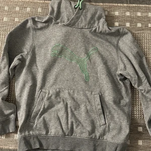 Puma tröja  - Bra skick puma tröja  Ord pris 699 