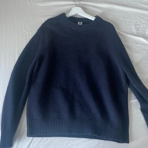 ARKET Stickad tröja - Nyskick