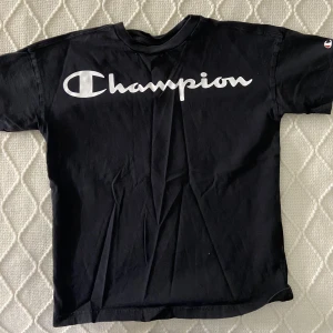 Champion t-shirt  - Champion t-shirt i fint skick 