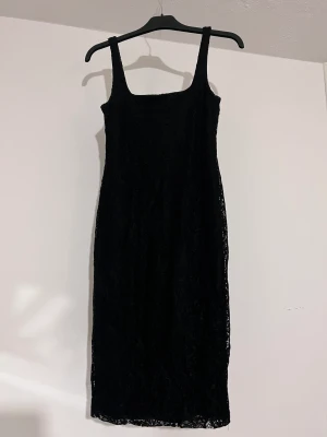 Klänning  - Fin klänning som inte är använd. Helt ny.