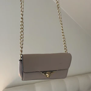 Väska - Säljes pga flytt! Rosa/beige