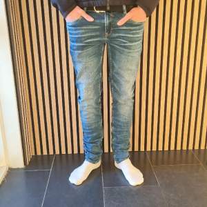 Ett par snygga jeans från märket garcia i nyskick. Slim fit.