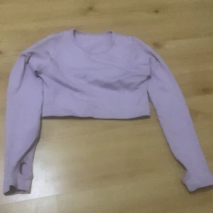 Tröja  - Fin tröja, Bra skick.