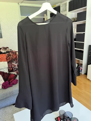 Klänning - I väldigt fint skick och används få gånger