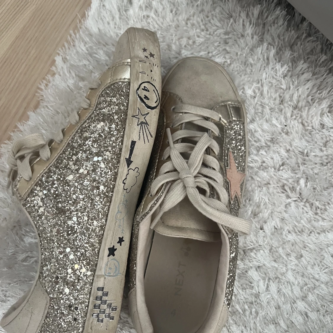 Next skor glittriga - 90