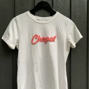 Tshirt från märket Fabienne Chapot, har en liten fläck vid slutet av tshirten