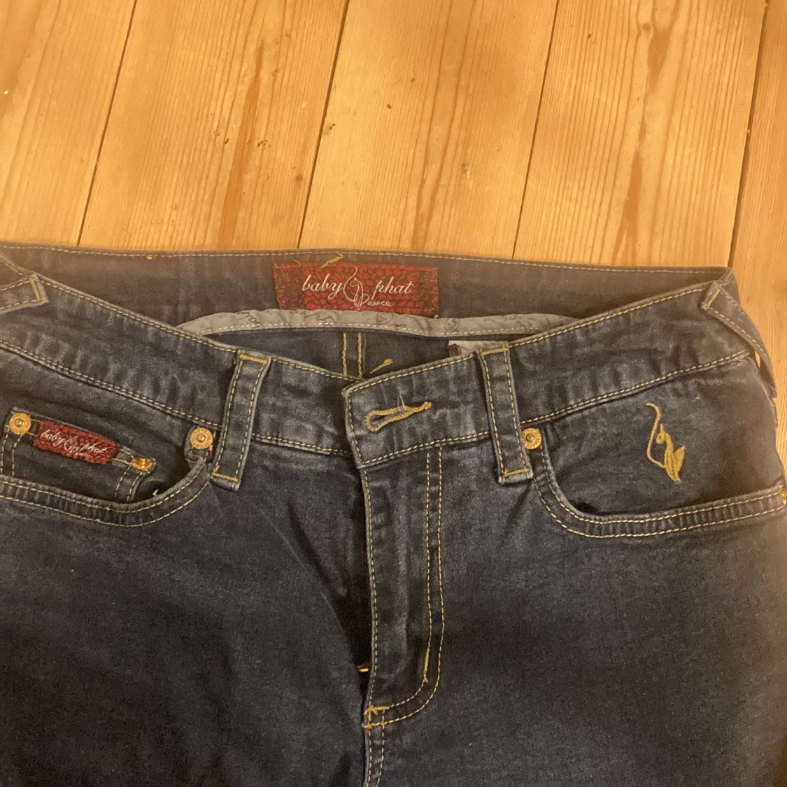 Lågmidjade jeans fråg baby phat - 91