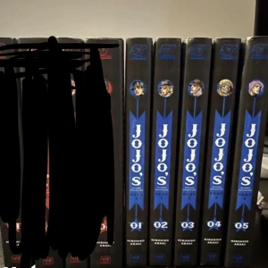 Jojo’s bizarre adventure manga - Stardust crusaders manga, säöjer för 170kr styck pris kan diskuteras 🫶