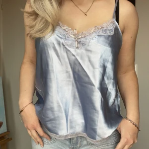 Superfin topp💖 - Satin topp vintage i fin kvalitet 💖